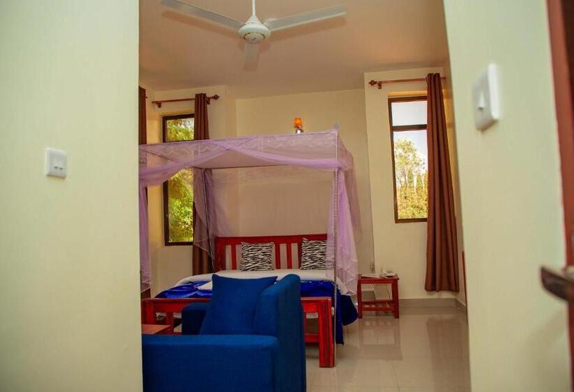 エコノミールーム, Kilimanjaro White House