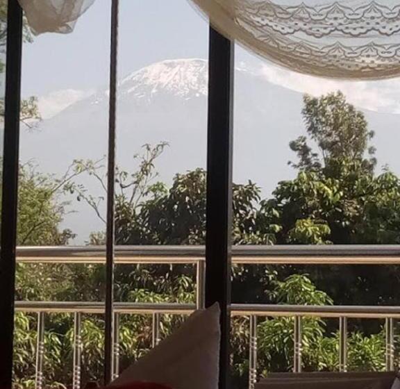 エコノミールーム, Kilimanjaro White House