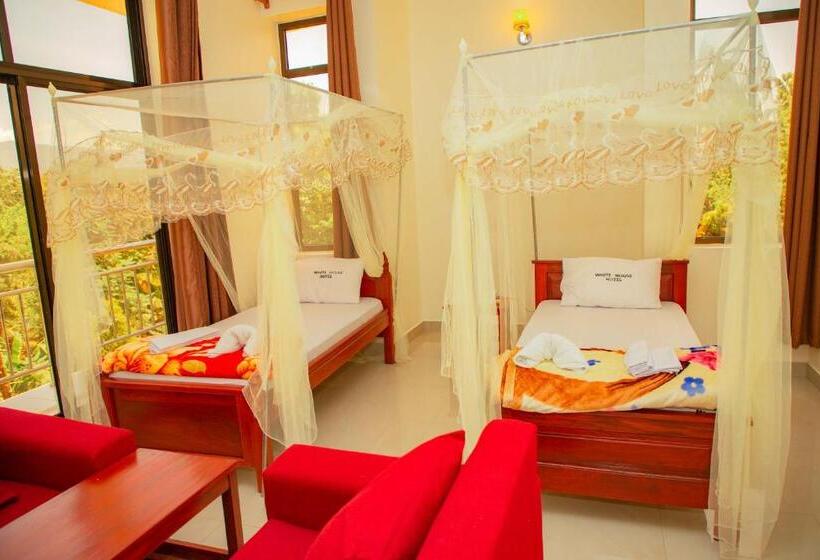 Номер Economy, Kilimanjaro White House