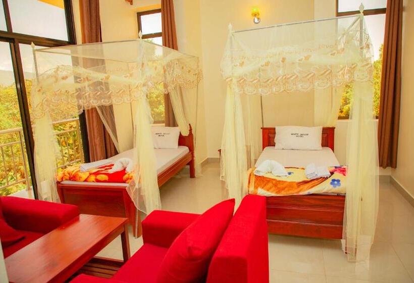 エコノミールーム, Kilimanjaro White House