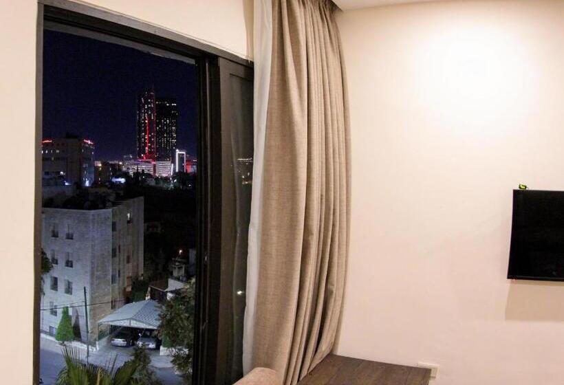 آپارتمان 1 خوابه, Post Boutique