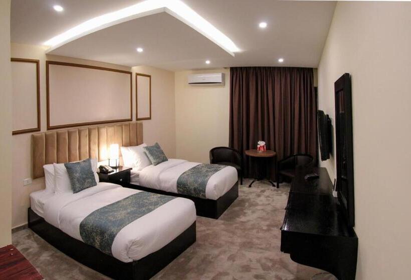 اتاق لوکس, Post Boutique