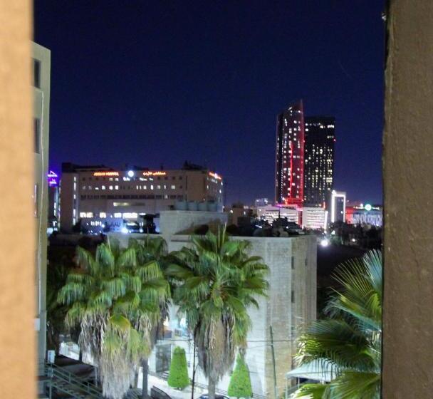 آپارتمان 1 خوابه, Post Boutique