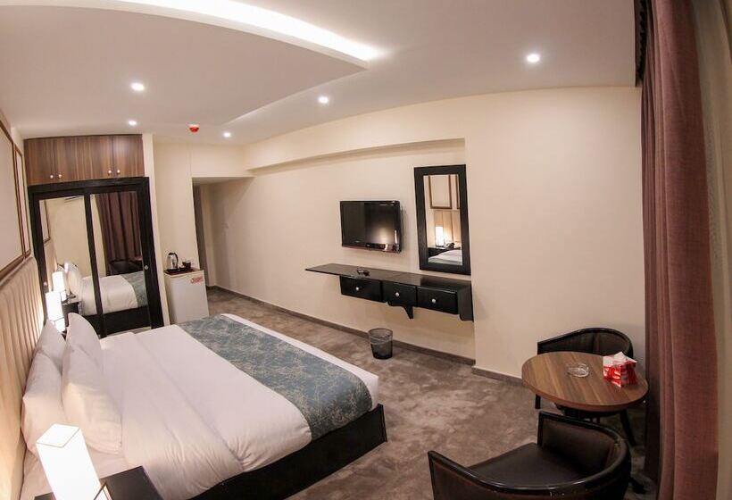 اتاق لوکس, Post Boutique