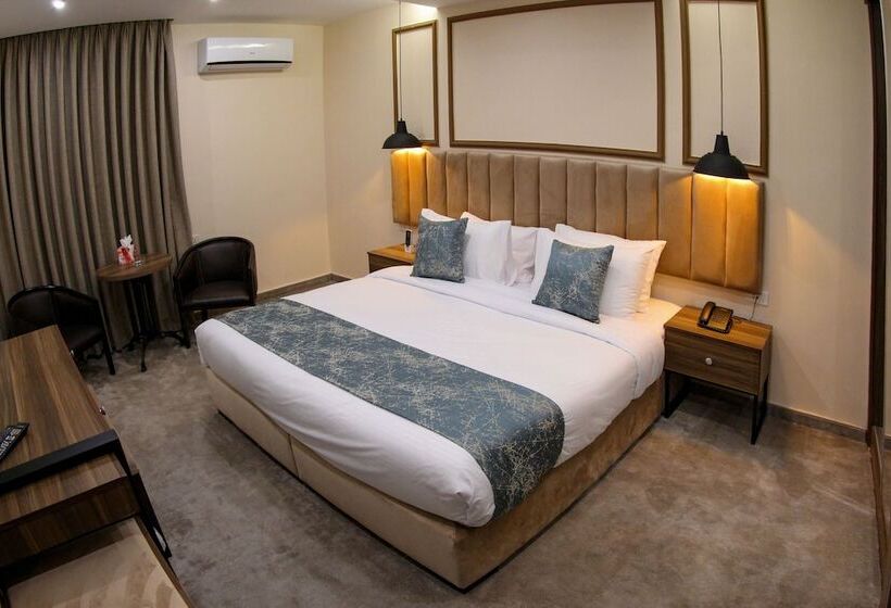 اتاق سوپریور, Post Boutique