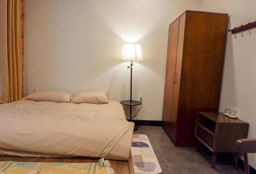 اتاق استاندارد با تخت بزرگ, Myfa House