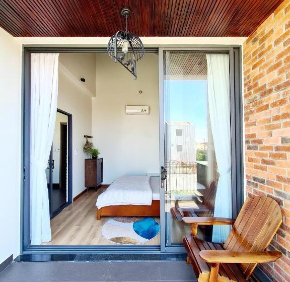 اتاق استاندارد با چشم‌انداز باغ, Myfa House