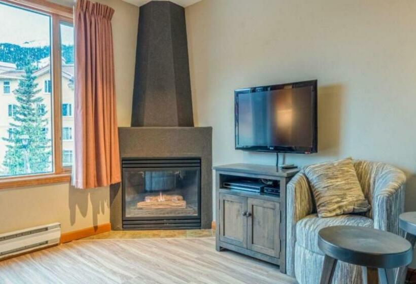 标准工作室, Cahilty Hotel & Suites