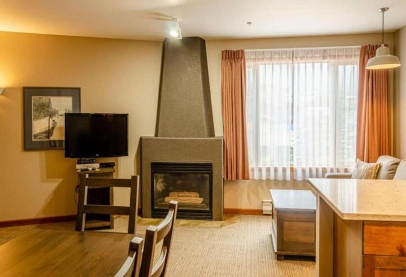 标准工作室, Cahilty Hotel & Suites