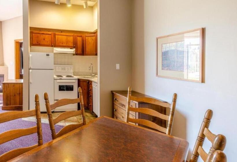 带2个卧室的公寓, Cahilty Hotel & Suites