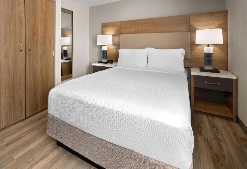 适合残疾人使用的标准间, Candlewood Suites Richmond South, An Ihg