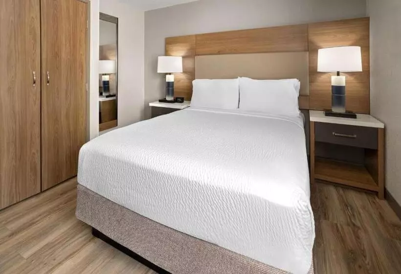 اتاق استاندارد برای معلولان, Candlewood Suites Richmond South, An Ihg