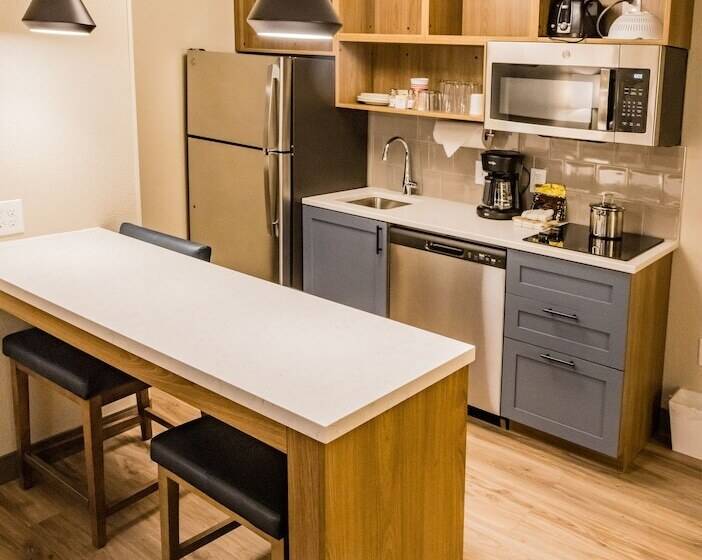 套房, Candlewood Suites Richmond South, An Ihg