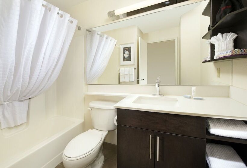 جناح لذوى الاحتياجات الخاصة, Candlewood Suites Richmond South, An Ihg