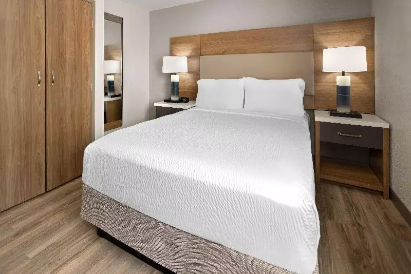 سوئیت برای معلولان, Candlewood Suites Richmond South, An Ihg