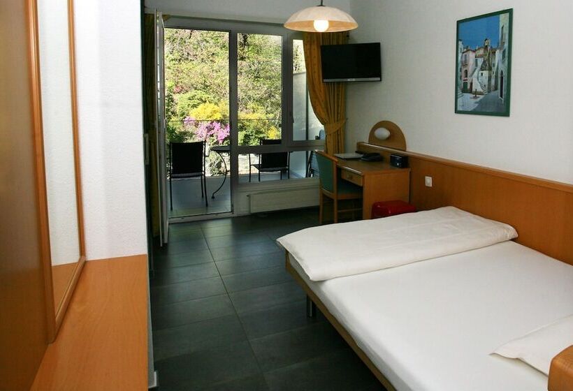 اتاق استاندارد یک نفره, Collinetta