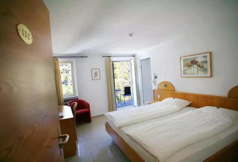 Economy Zimmer, Collinetta