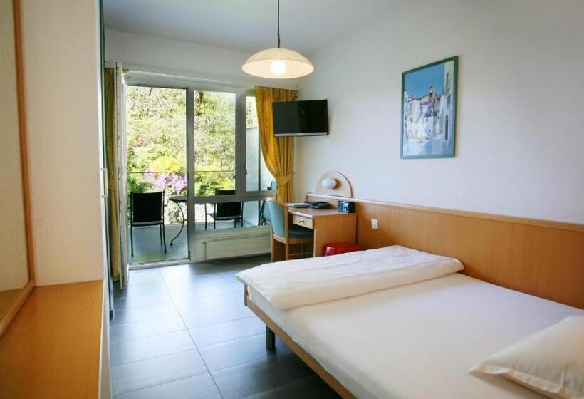 اتاق استاندارد یک نفره, Collinetta