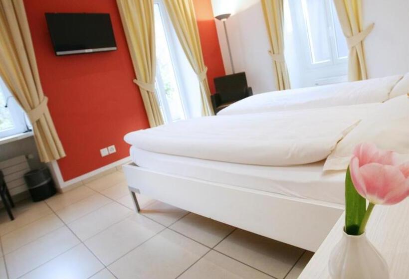 اتاق استاندارد, Collinetta