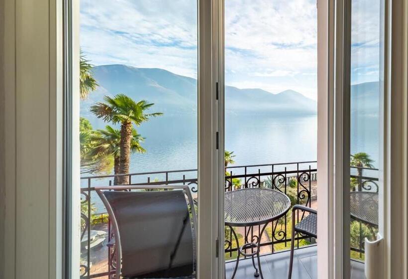 اتاق استاندارد با چشمانداز دریاچه, Collinetta