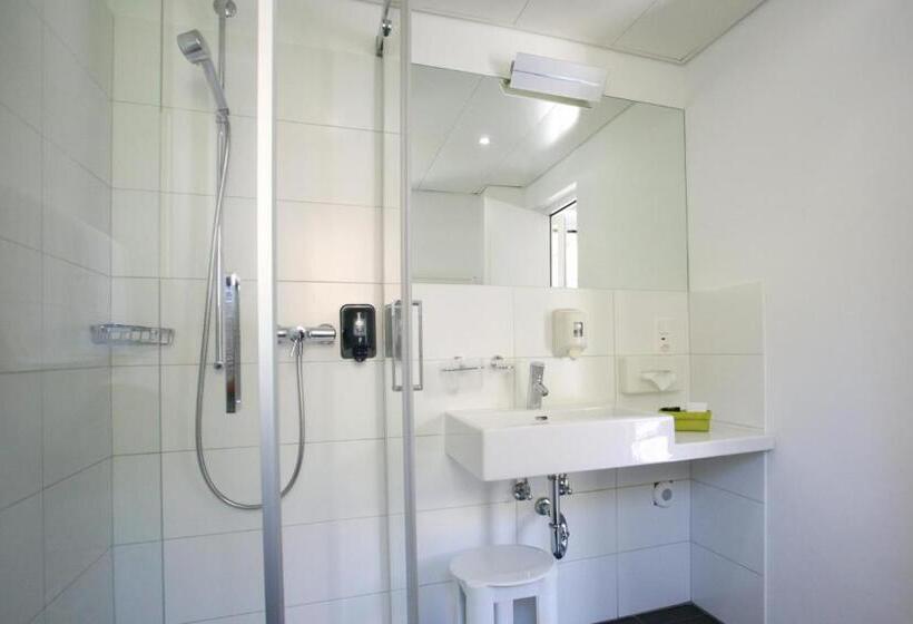 اتاق استاندارد سه نفره, Collinetta