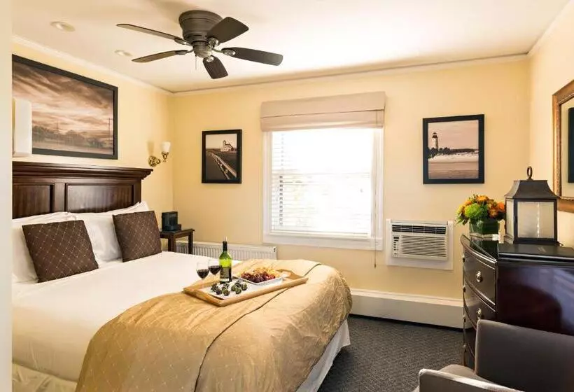 اتاق استاندارد, Crowne Pointe Historic Inn Adults Only
