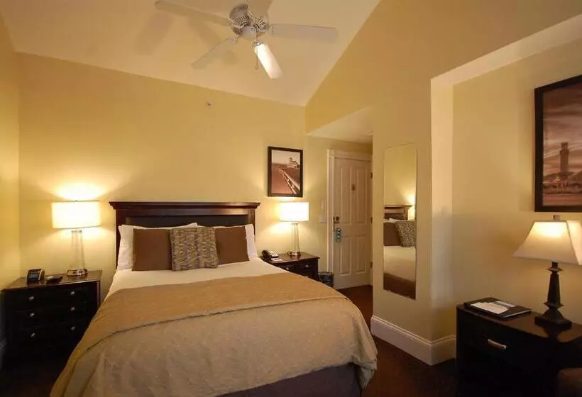 اتاق سوپریور, Crowne Pointe Historic Inn Adults Only
