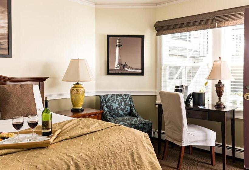 キングサイズベッドのスーペリアルーム, Crowne Pointe Historic Inn Adults Only