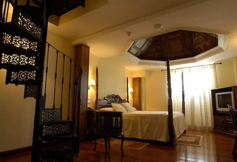 سوییت جونیور, Finca Eslava