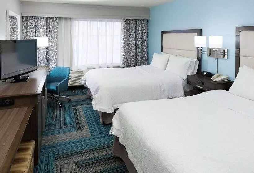 Perhehuone, Hampton Inn San Diego Downtown