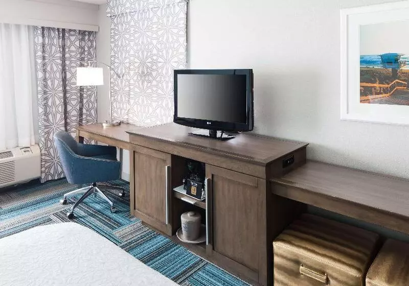 Standard-huone King-vuode, Hampton Inn San Diego Downtown