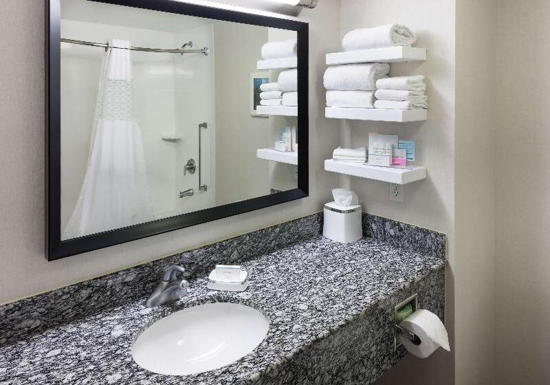 חדר משפחתי, Hampton Inn San Diego Downtown