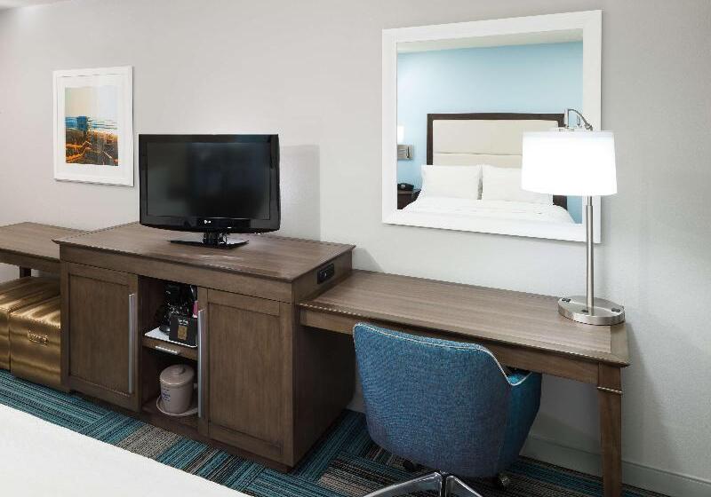 חדר משפחתי, Hampton Inn San Diego Downtown