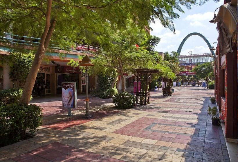 Полулюкс, Hilton Alexandria Green Plaza