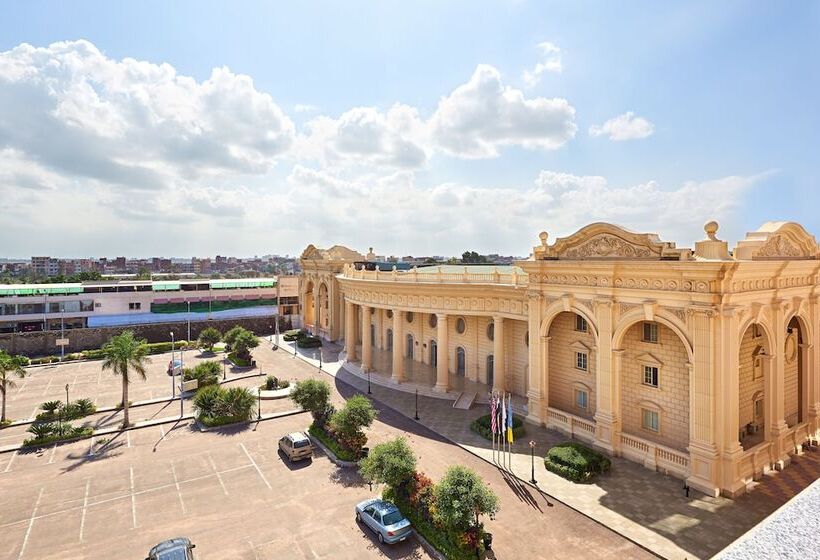 Номер Executive, Hilton Alexandria Green Plaza