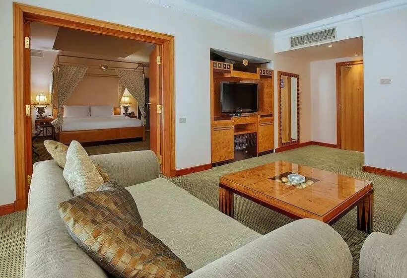 سوئیت رویال, Hilton Alexandria Green Plaza