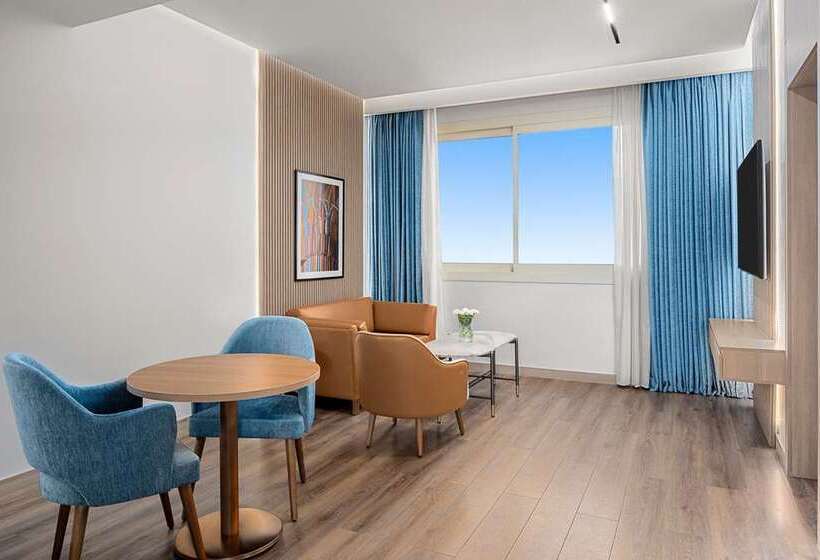 Номер Executive, Hilton Alexandria Green Plaza