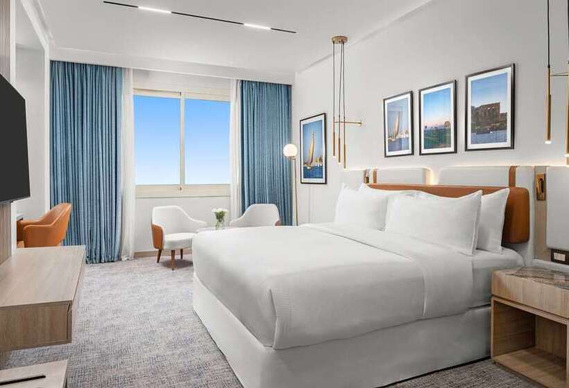 Номер Executive, Hilton Alexandria Green Plaza