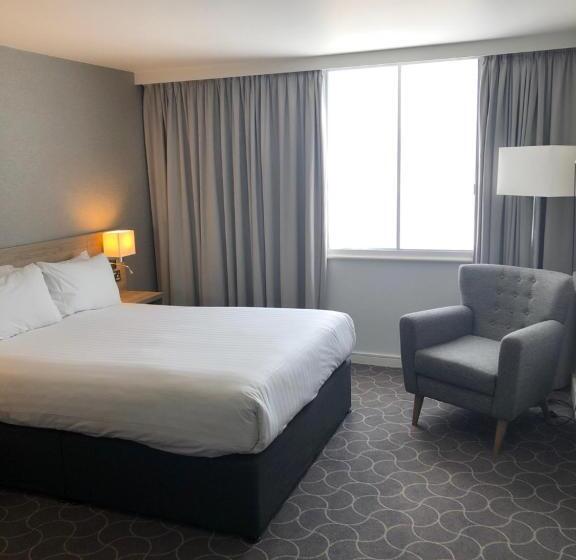 חדר סטנדרט מותאם לאדם עם מוגבלויות, Holiday Inn Ellesmere Port/cheshire Oaks, An Ihg