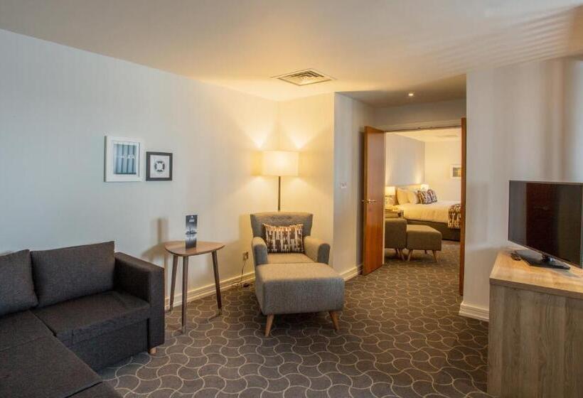 Люкс Кровать Кинг, Holiday Inn Ellesmere Port/cheshire Oaks, An Ihg