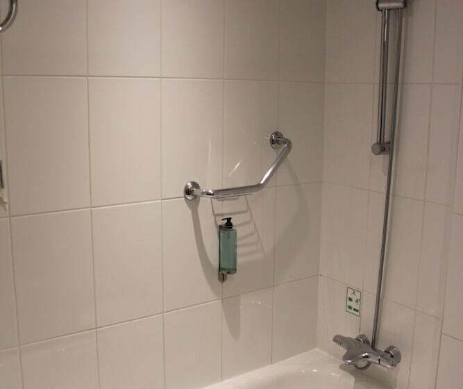 Номер Стандарт, Holiday Inn Ellesmere Port/cheshire Oaks, An Ihg