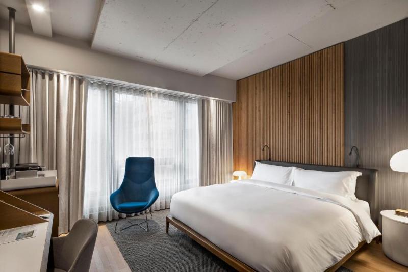キングサイズベッドのクラシックルーム, Hôtel Le Germain Montréal