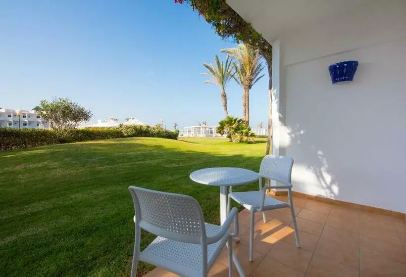 اتاق خانوادگی, Iberostar Waves Founty Beach - All Inclusive