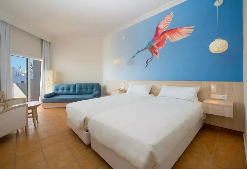 اتاق خانوادگی, Iberostar Waves Founty Beach - All Inclusive