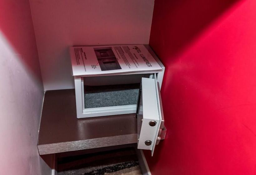 חדר סטנדרט, Lumieres Montmartre Paris