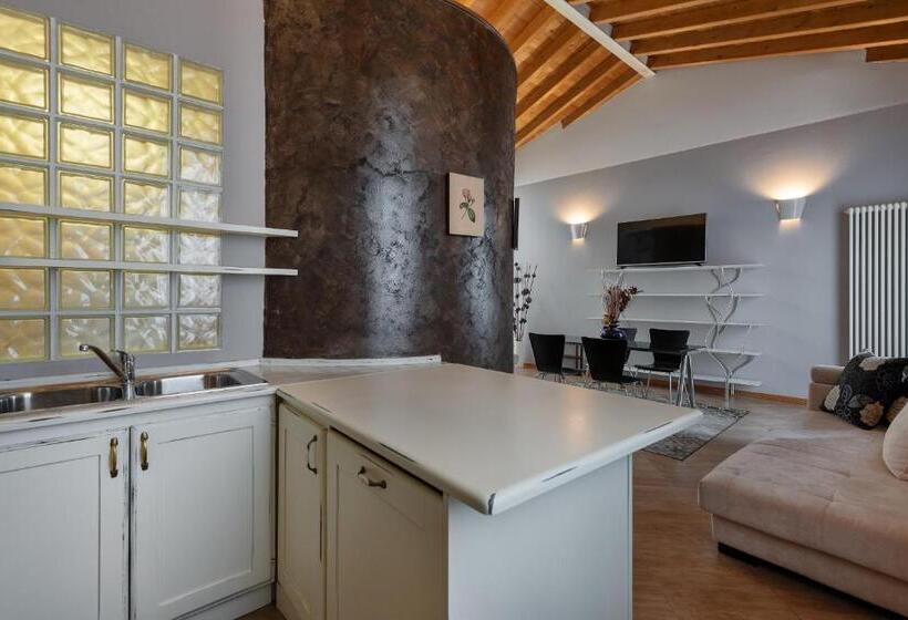 آپارتمان لوکس 1 خوابه, Mastino