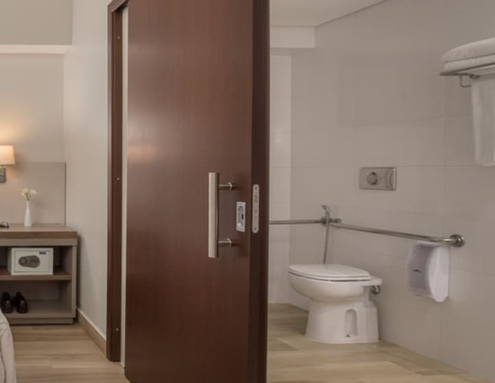 חדר סטנדרט מותאם לאדם עם מוגבלויות, Nacional De Rio Preto  Distributed By Intercity