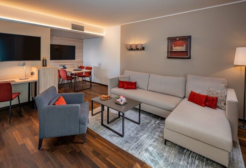 סוויטה, Park Plaza Trier