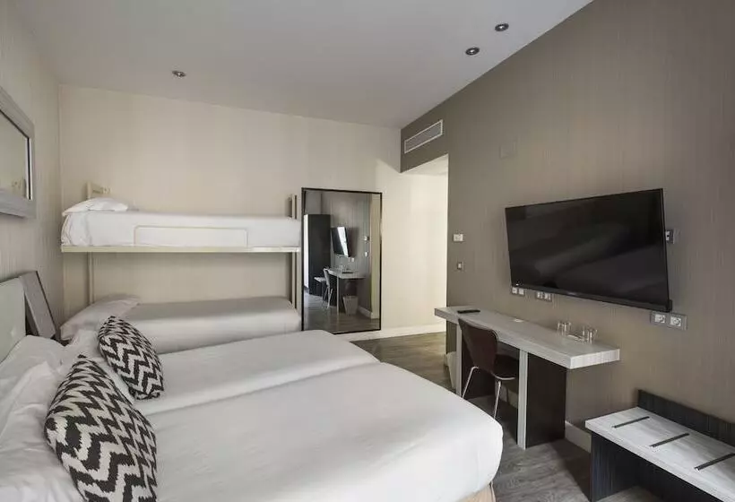 Standard Quadruple Room
