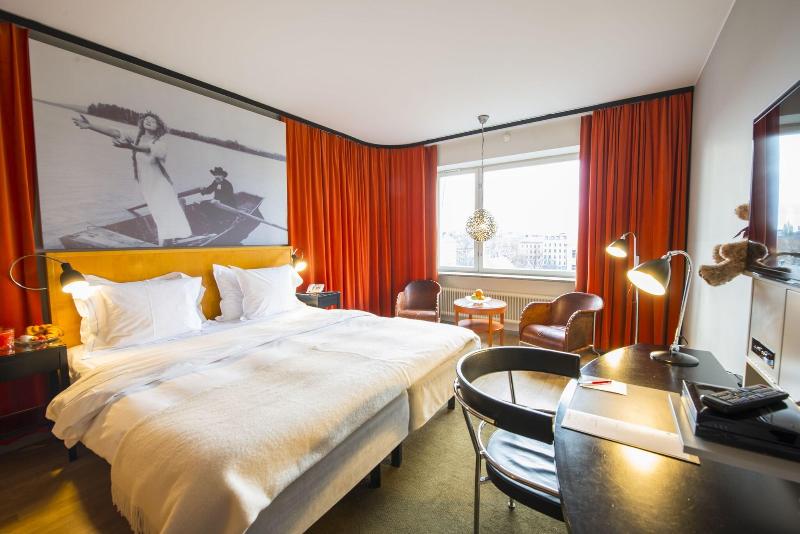 חדר דלוקס, Rival